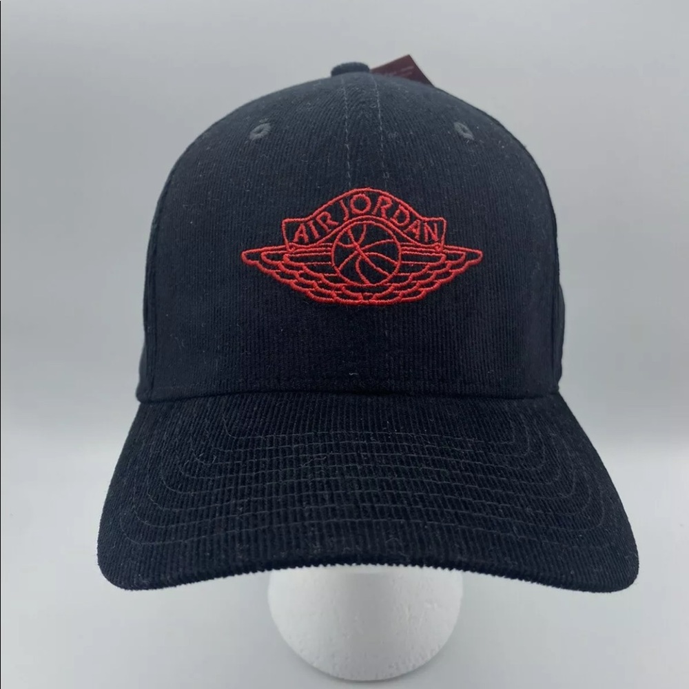 NWT Jordan Classic 99 Wings Logo Hat